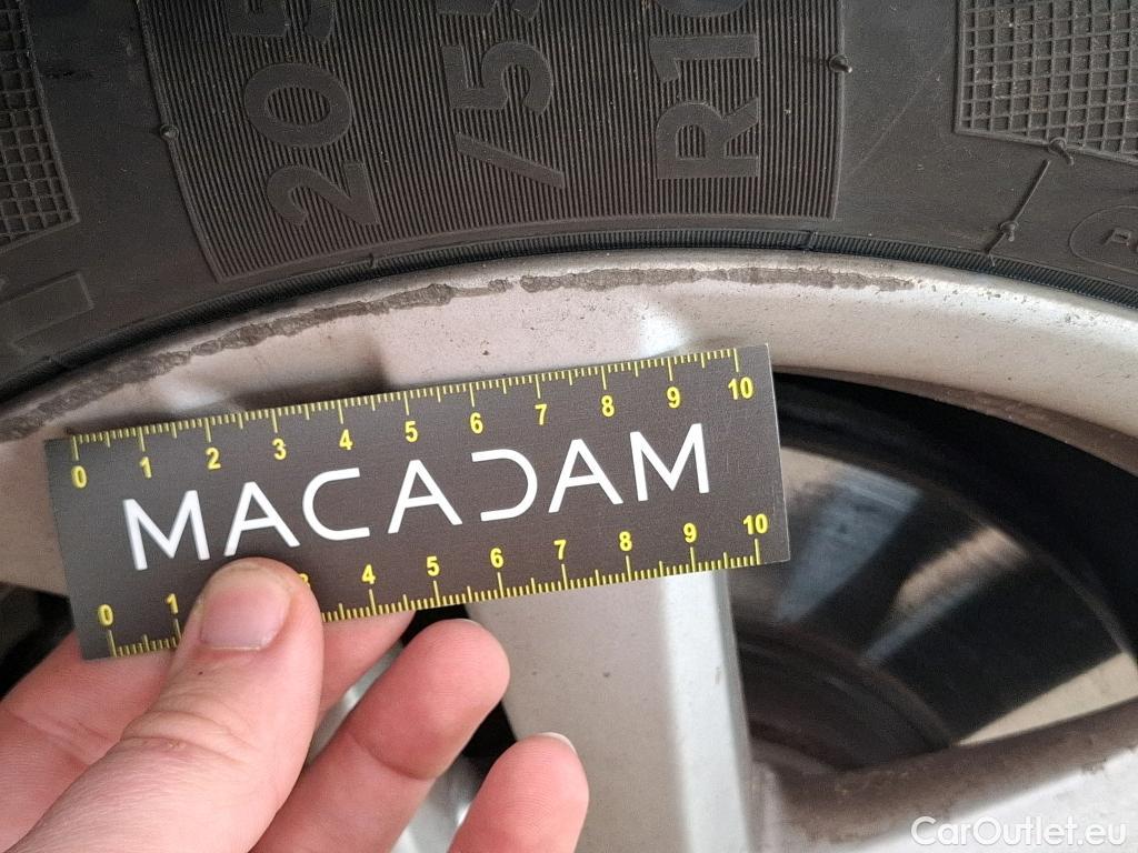  Toyota  Corolla TOYOTA  / 2018 / 5P / Berline Hybride 122h Dynamic Business Stage Acad #13