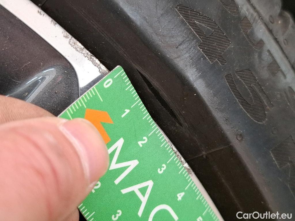  Toyota  Yaris TOYOTA  Hybride / 2019 / 5P / Berline Hybride 116h Iconic #22