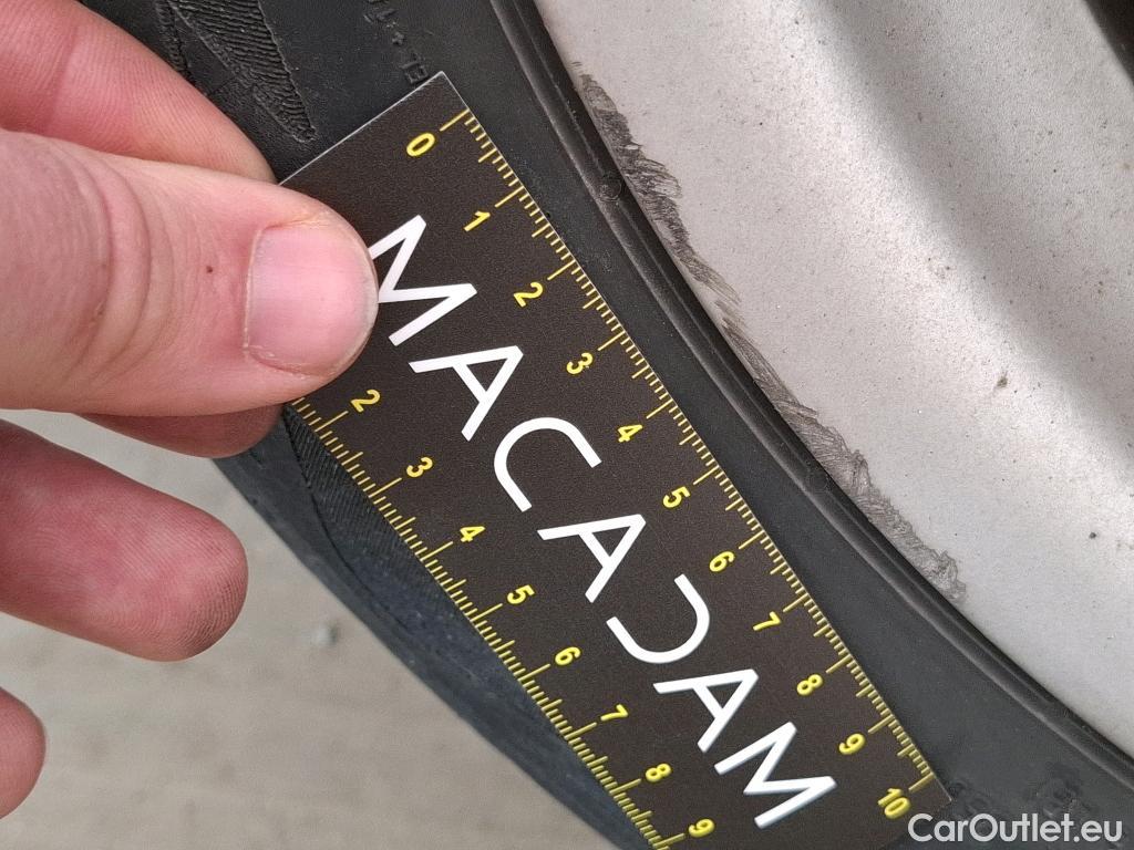  Toyota  Corolla TOYOTA  / 2018 / 5P / Berline Hybride 122h Dynamic Business Stage Acad #21