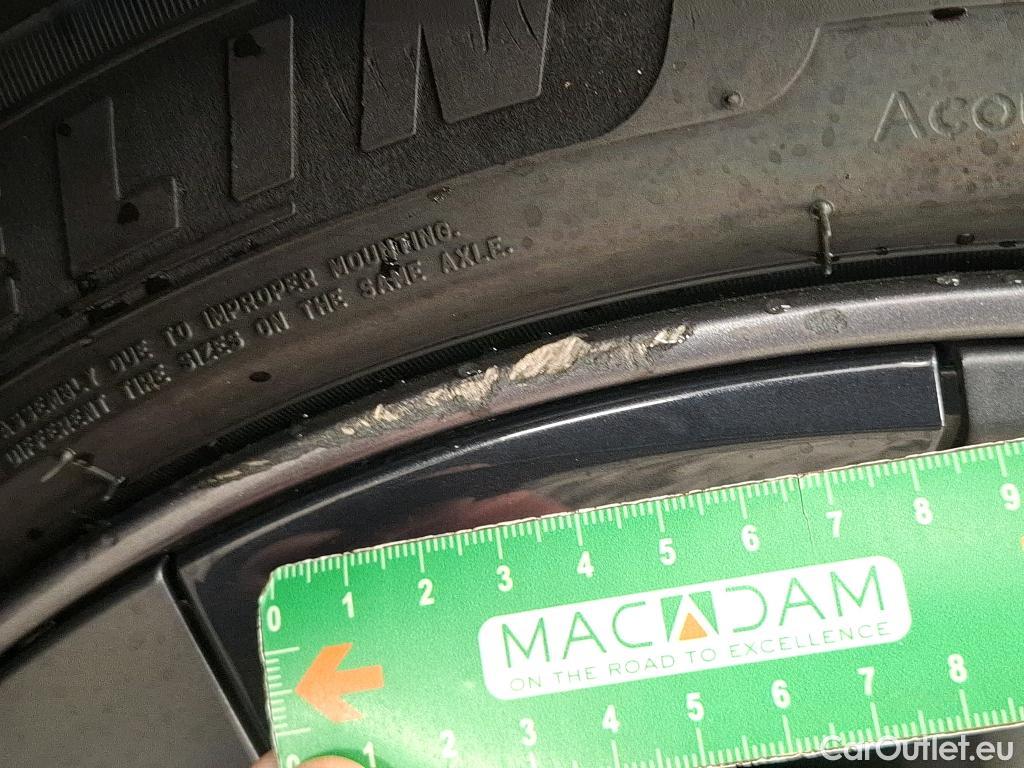  Tesla  Model 3 TESLA  / 2018 / 4P / Berline - / VO RECONDITIONNE - PHOTOS AVANT RECONDITIONNEMENT #21