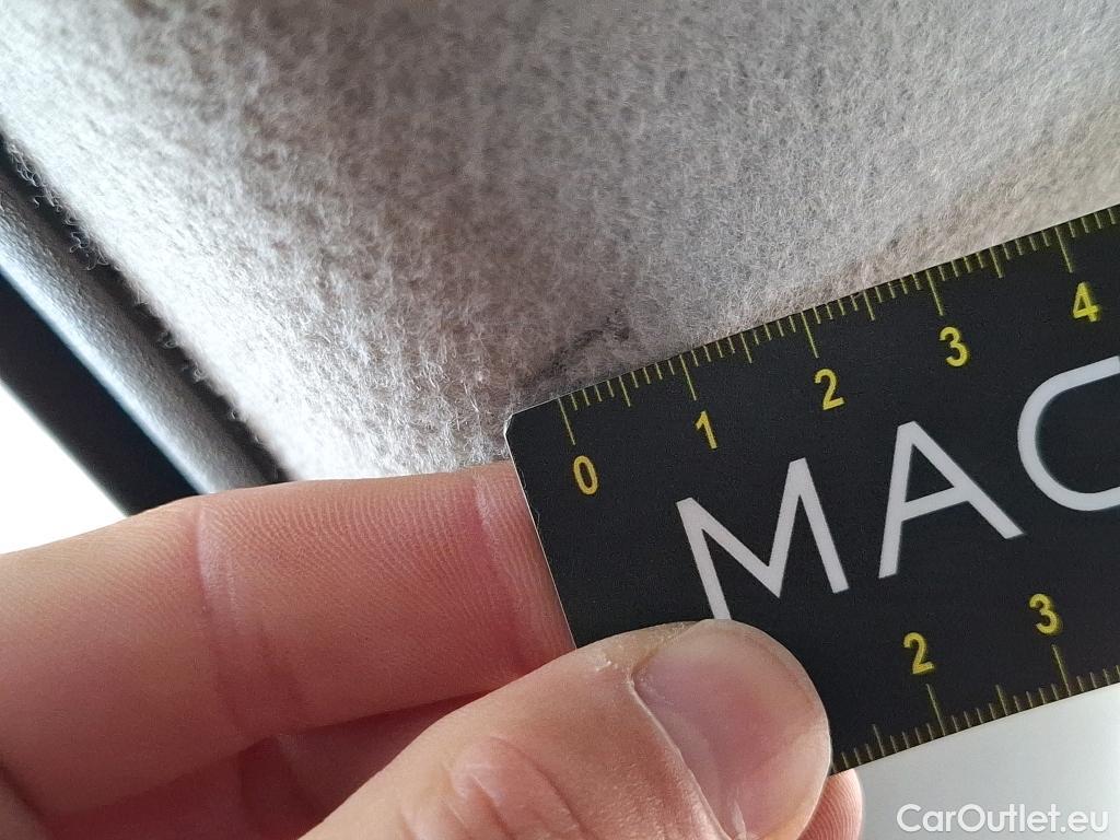  Toyota  Yaris TOYOTA  Hybride / 2019 / 5P / Berline Hybride 116h Design #18