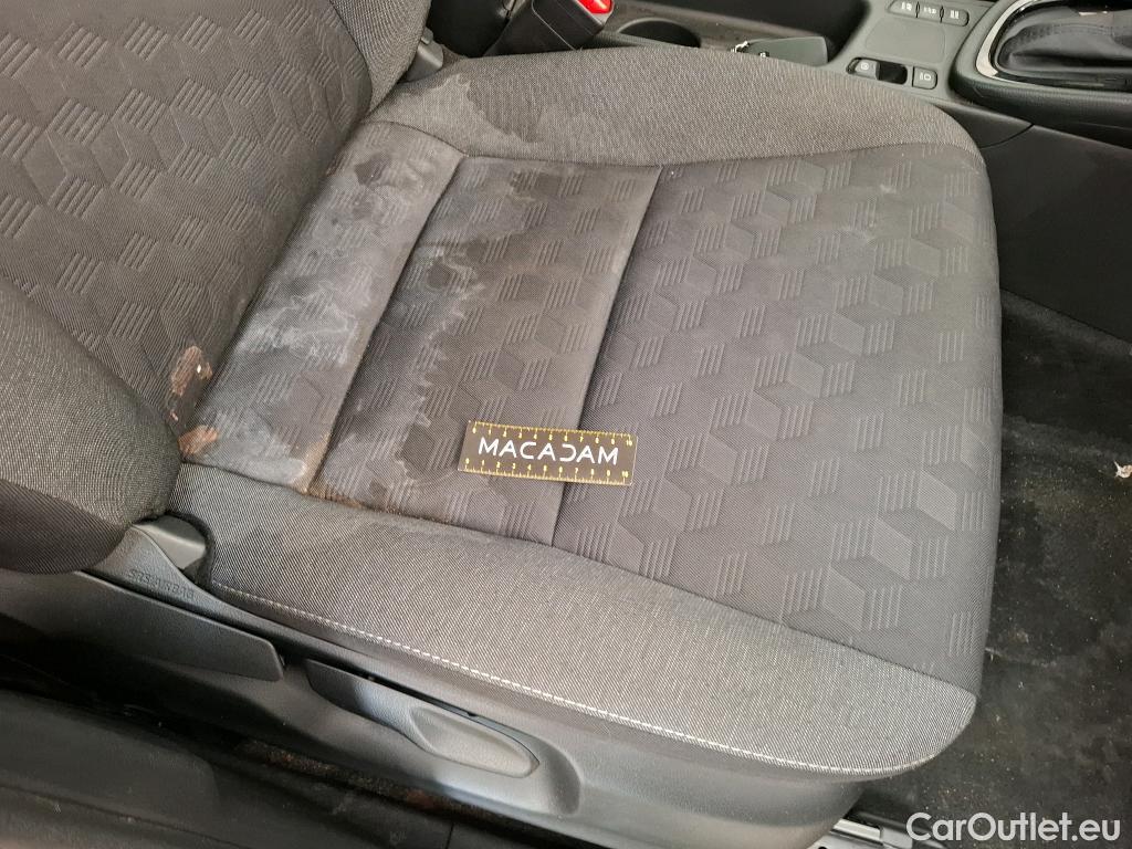  Toyota  Yaris TOYOTA  Hybride / 2019 / 5P / Berline Hybride 116h Design #20