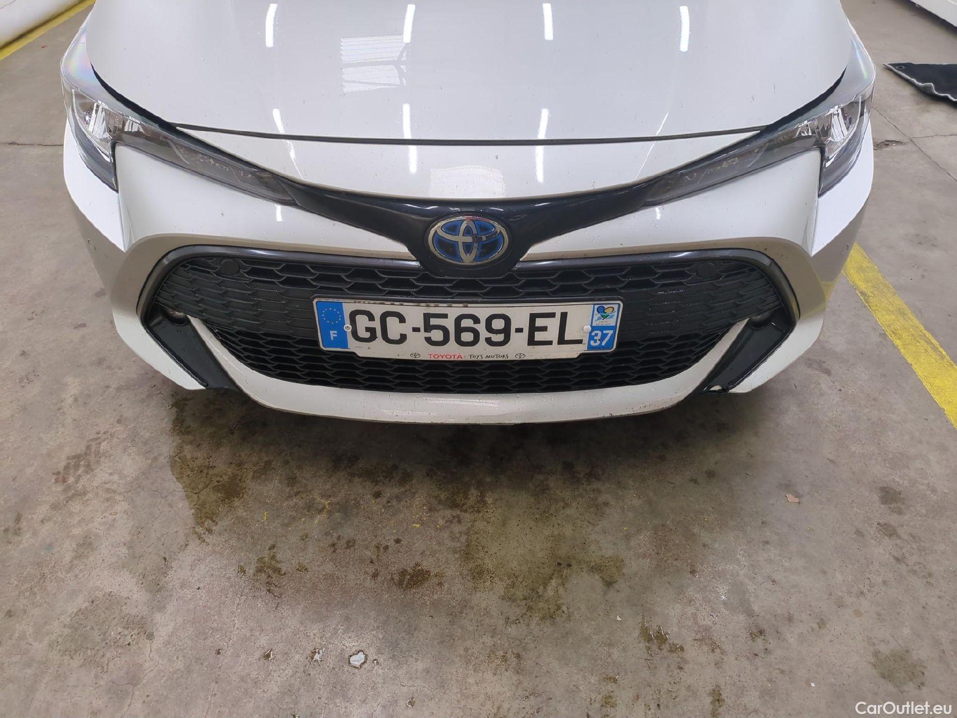  Toyota  Corolla TOYOTA  Touring Sports / 2018 / 5P / Break Hybride 122h Dynamic Business Stage Acad #24