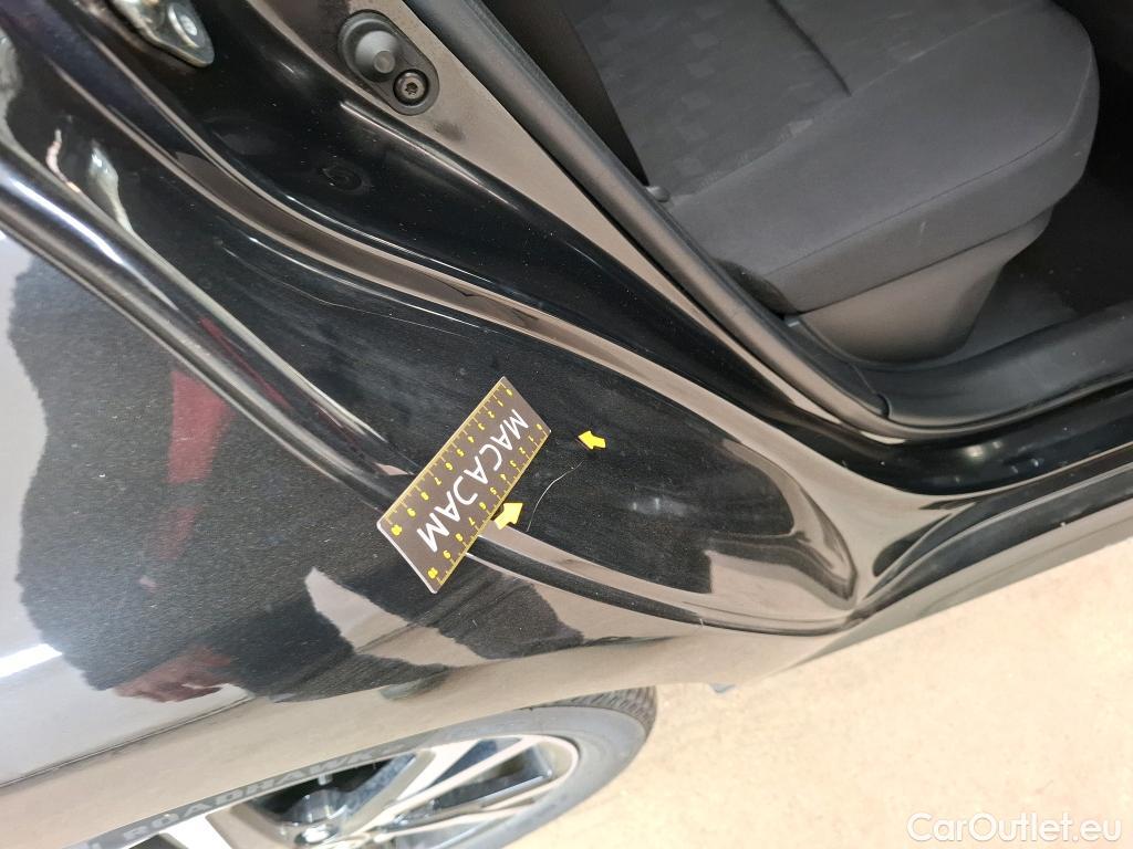  Toyota  Yaris TOYOTA  Hybride / 2019 / 5P / Berline Hybride 116h Design #27