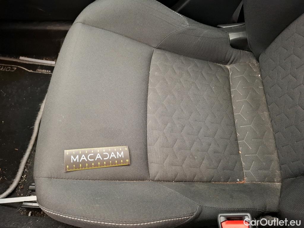  Toyota  Corolla TOYOTA  / 2018 / 5P / Berline Hybride 122h Dynamic Business Stage Acad #30