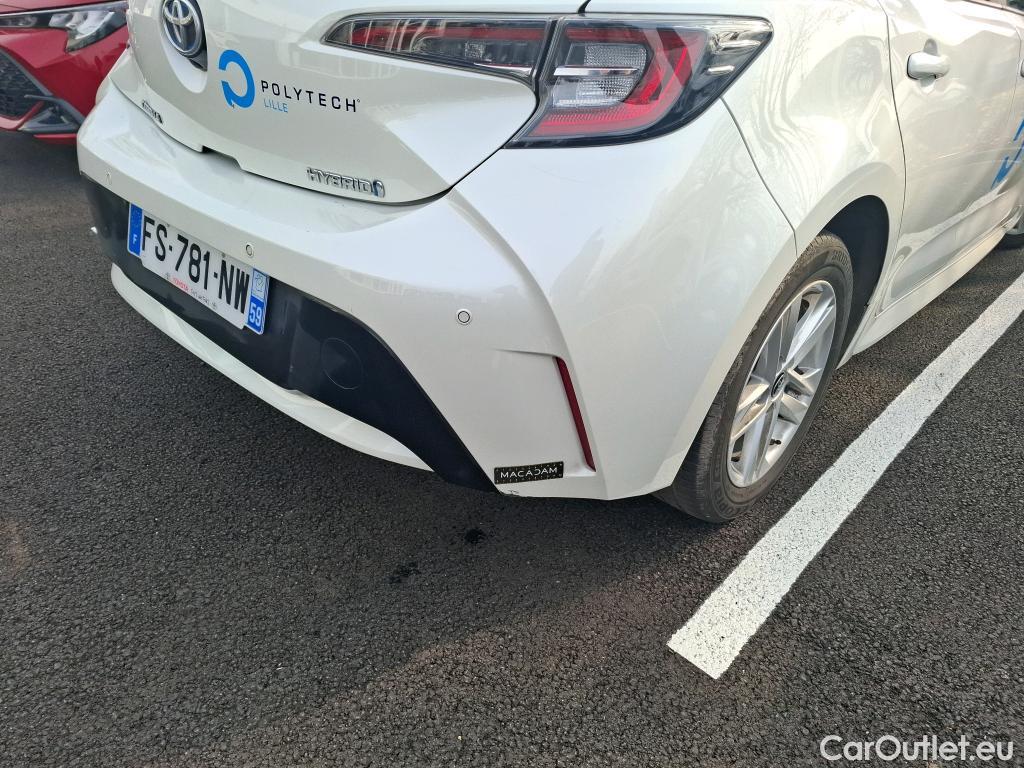  Toyota  Corolla TOYOTA  / 2018 / 5P / Berline Hybride 122h Dynamic Business #30