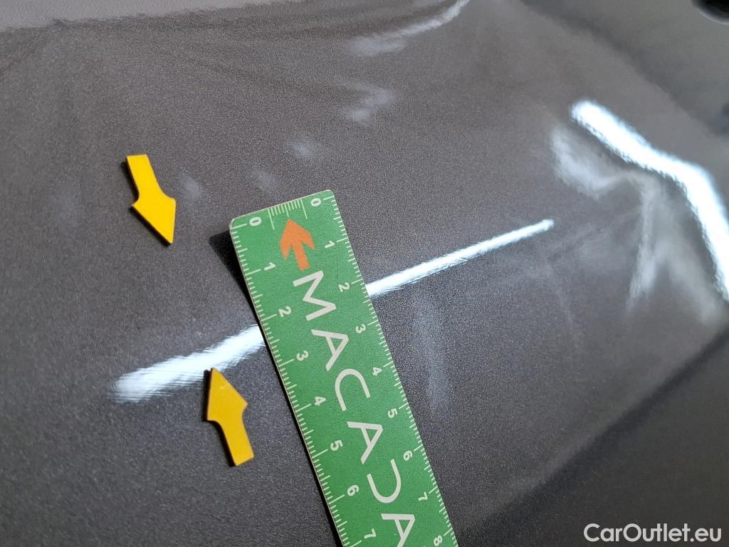  Toyota  Yaris TOYOTA  Hybride / 2019 / 5P / Berline Hybride 116h Iconic #41