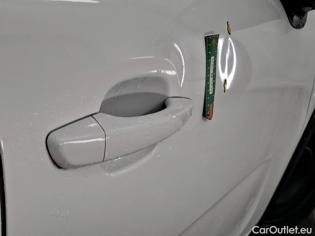  Citroen  C3  Société Feel 1.5 BlueHDI 100CV BVM6 E6d #4