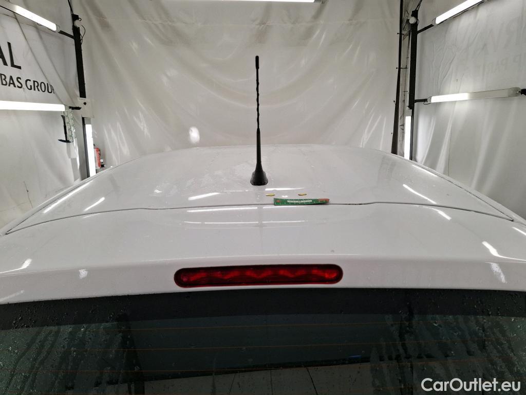  Citroen  C3  Société Feel 1.5 BlueHDI 100CV BVM6 E6d #1