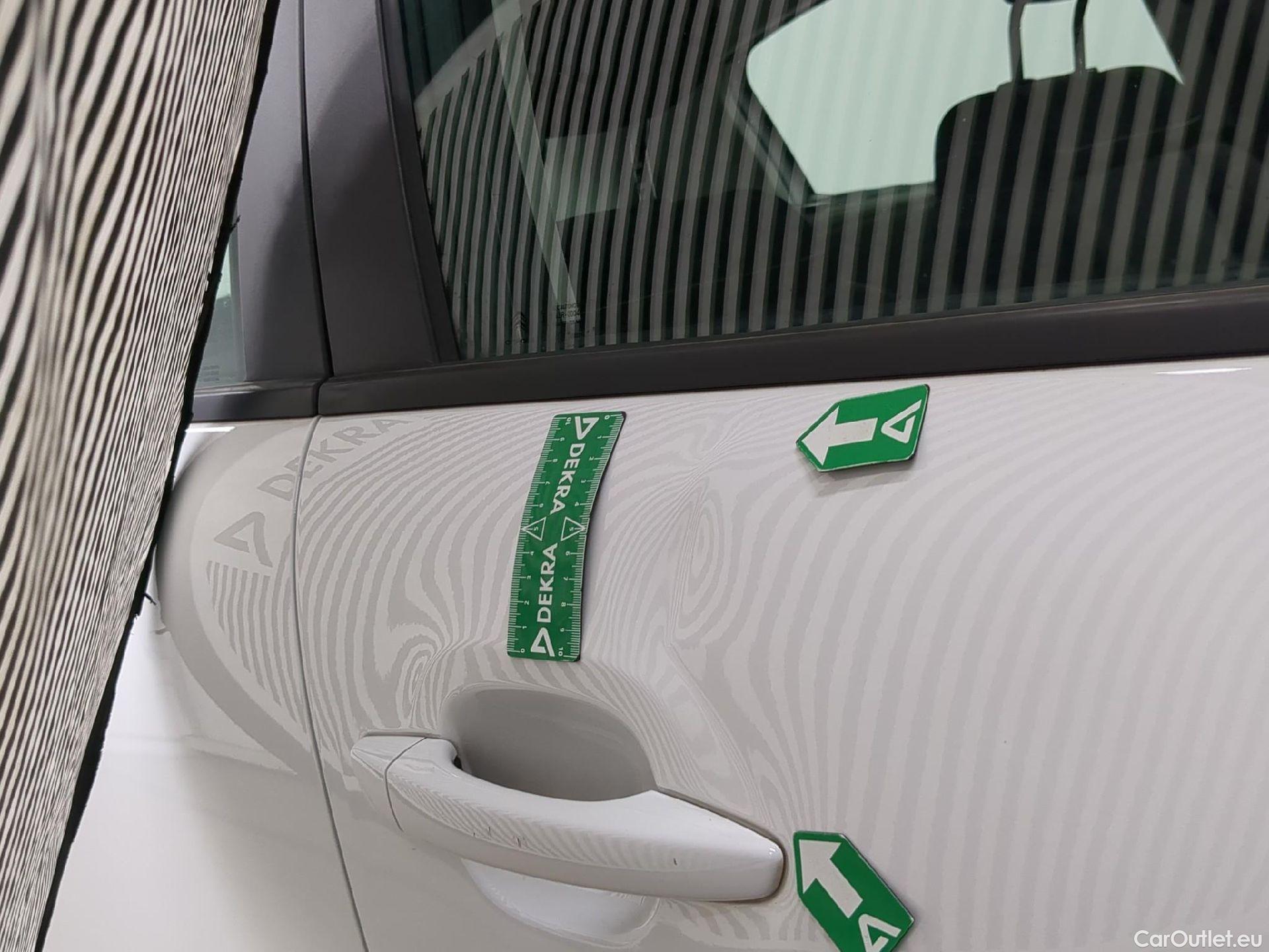  Citroen  C3  Société Feel Business R 1.5 BlueHDI 100CV BVM6 6E #7