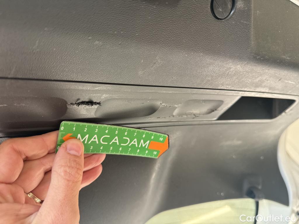  Citroen  C3  Société Feel 1.5 BlueHDI 100CV BVM6 E6d #17