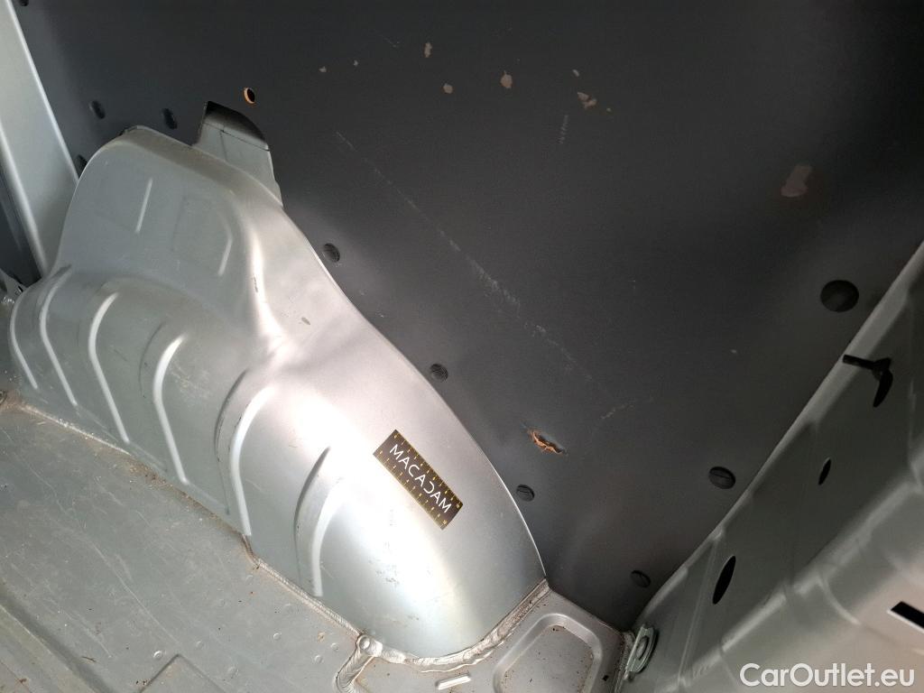  Peugeot  Expert  Fourgon  Fourgon L1H1 Pack CD Clim Plus 2.0 HDI 125 PACK CLIM NAV 227 L1H1 #18