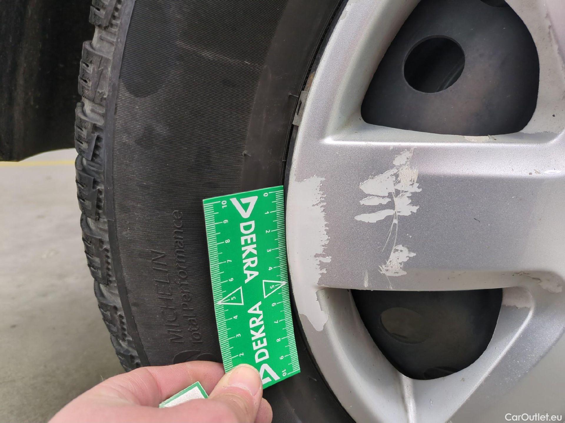  Renault  Kangoo  Express Extra (Série Spéciale) 1.5 dCi 90CV BVM5 E6 #25