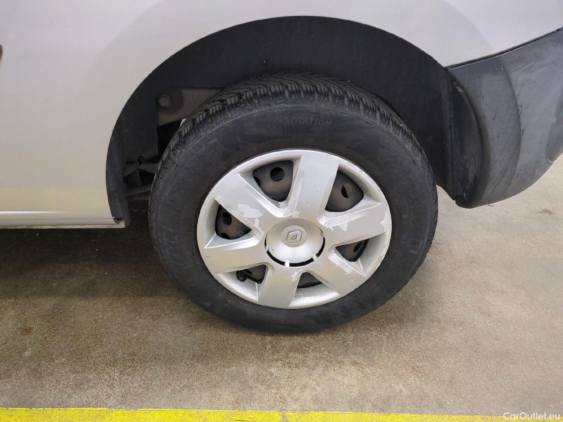  Renault  Kangoo  Express Extra (Série Spéciale) 1.5 dCi 90CV BVM5 E6 #17