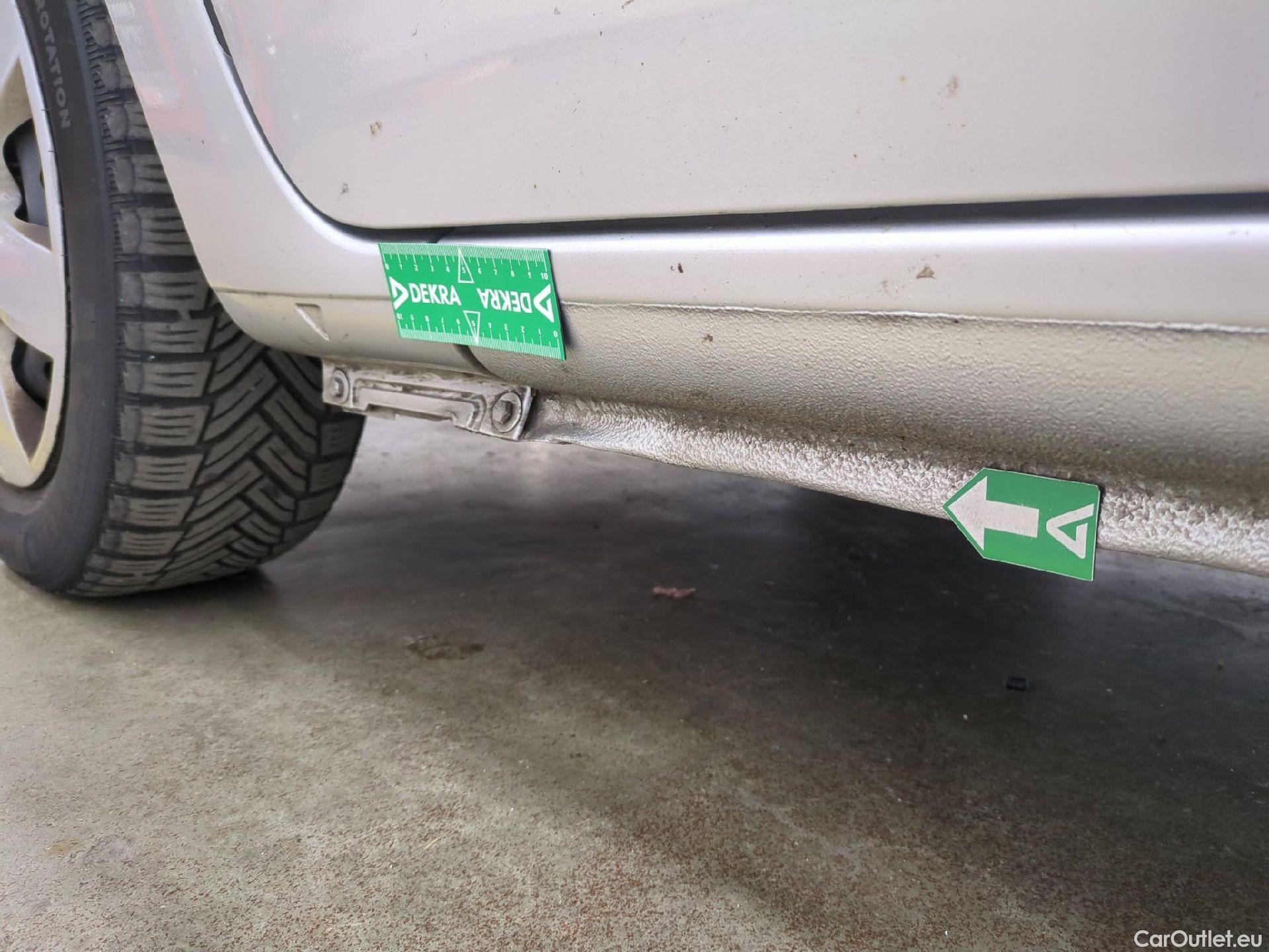  Renault  Kangoo  Express Extra (Série Spéciale) 1.5 dCi 90CV BVM5 E6 #37