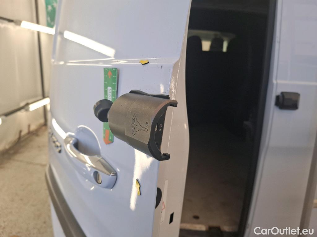  Fiat  Scudo FIAT  / 2021 / 4P / Fourgon tôlé 2.0 Mjet3 180ch 4.0 Long Crew PLounge AT #33