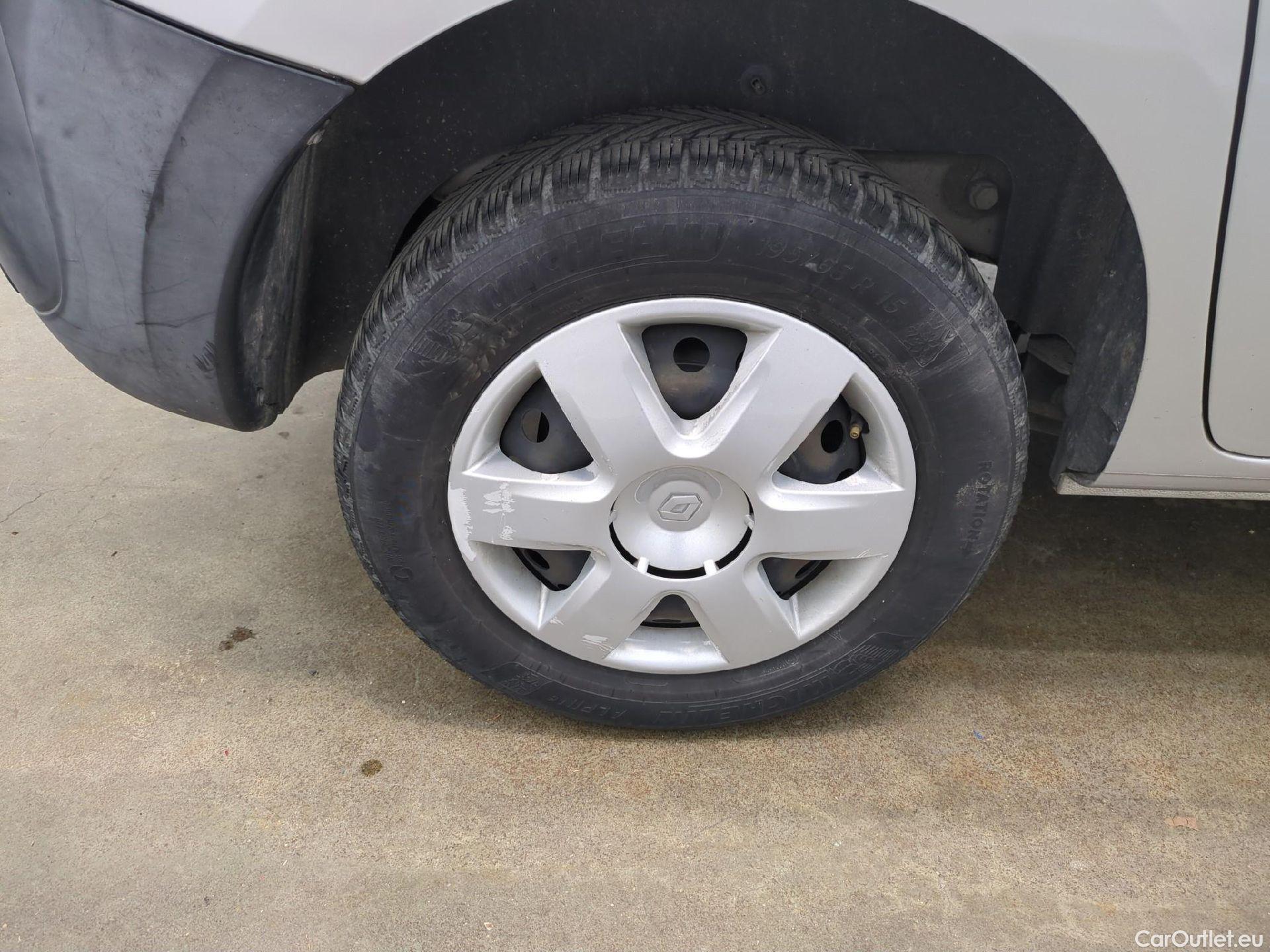  Renault  Kangoo  Express Extra (Série Spéciale) 1.5 dCi 90CV BVM5 E6 #26