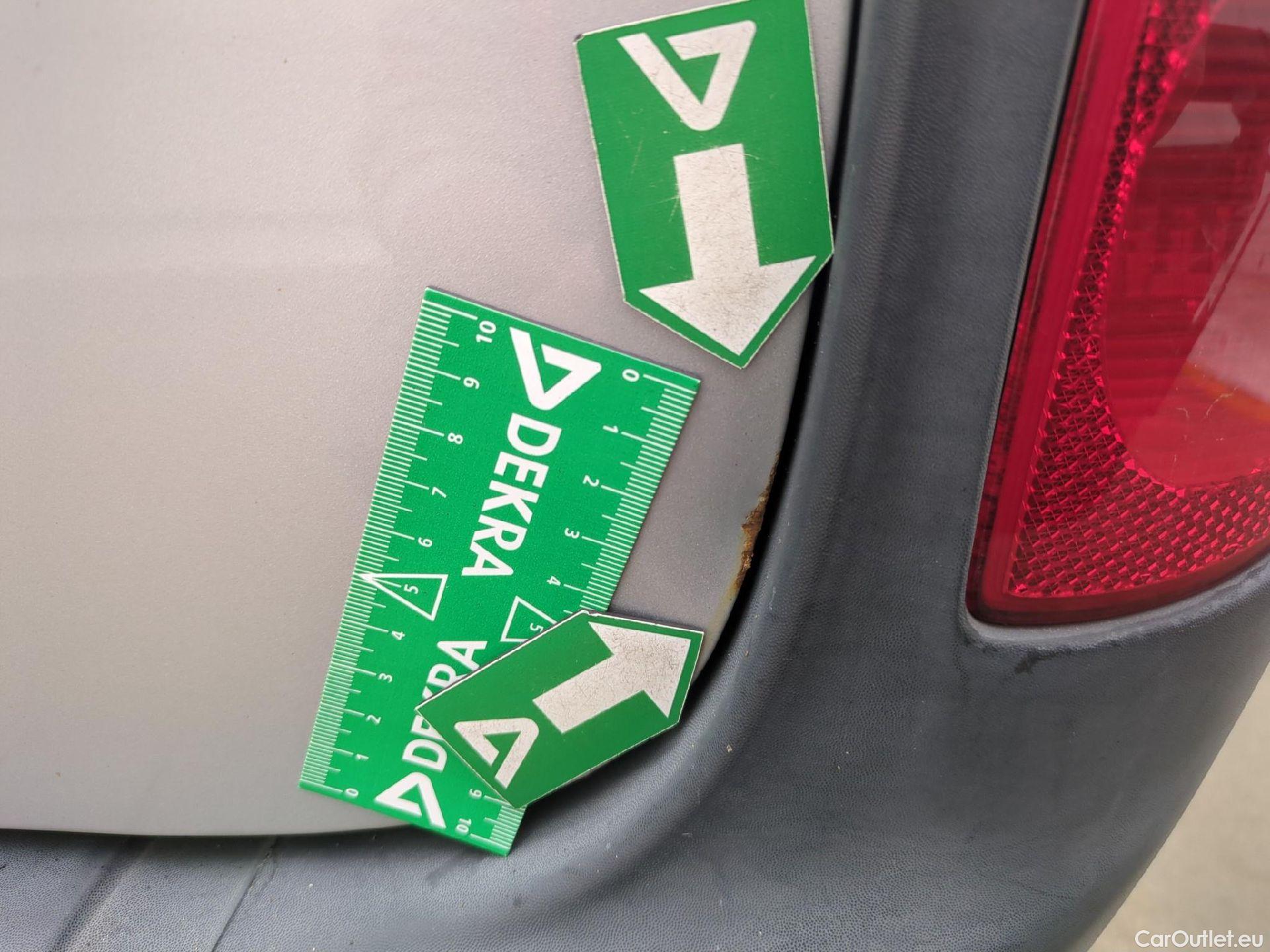  Renault  Kangoo  Express Extra (Série Spéciale) 1.5 dCi 90CV BVM5 E6 #39