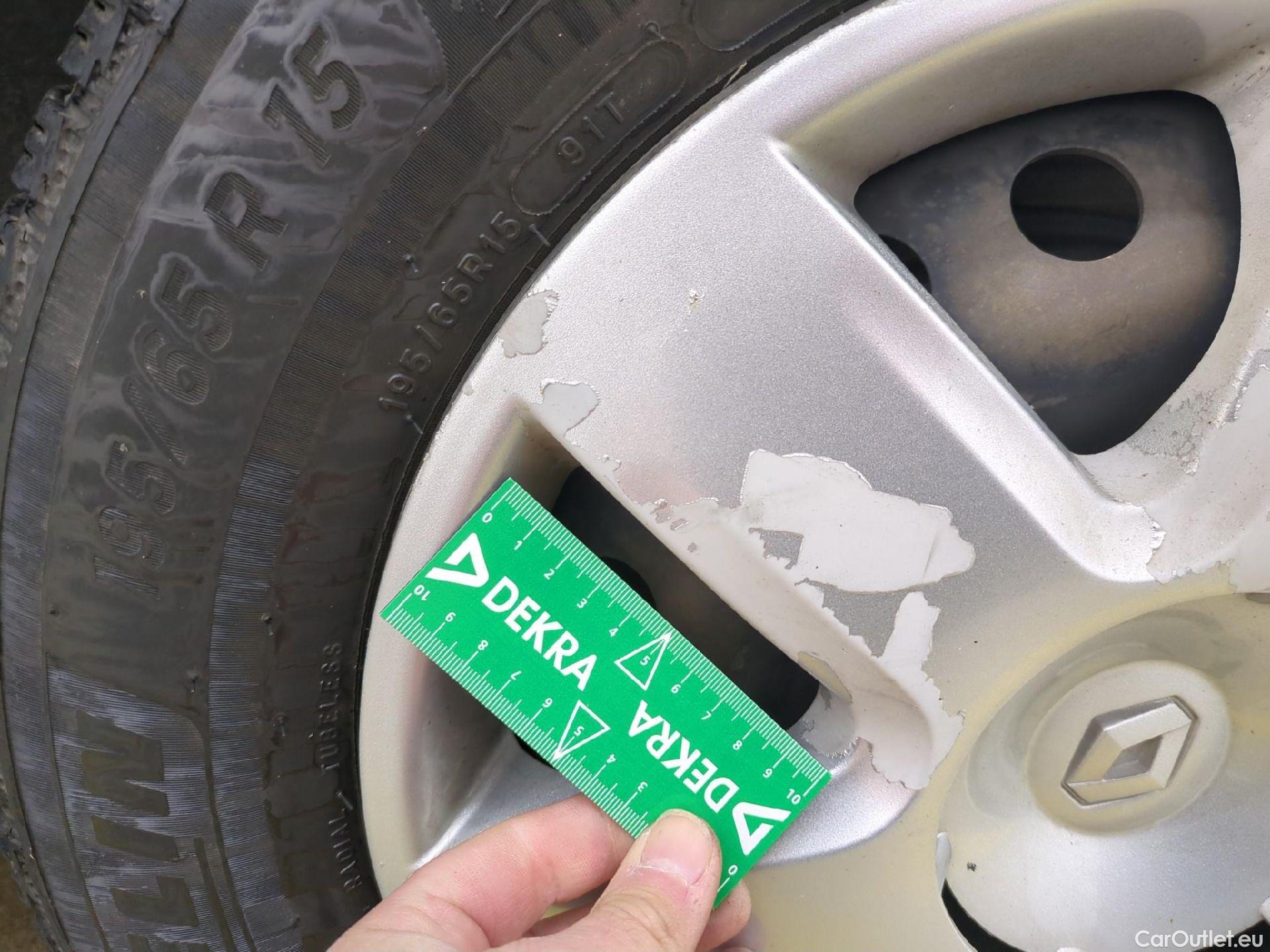  Renault  Kangoo  Express Extra (Série Spéciale) 1.5 dCi 90CV BVM5 E6 #18