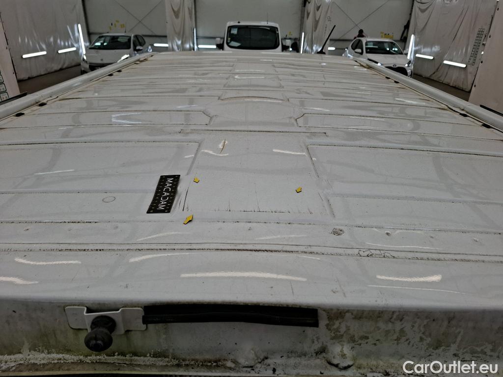  Renault  Trafic RENAULT  / 2021 / 4P / Fourgon tôlé CA CF L1H1 3T Blue dCi 150 #16