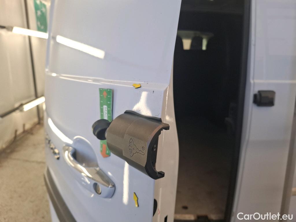  Fiat  Scudo FIAT  / 2021 / 4P / Fourgon tôlé 2.0 Mjet3 180ch 4.0 Long Crew PLounge AT #34