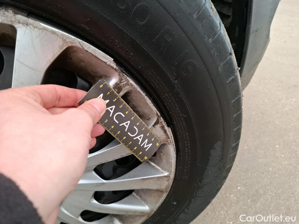  Toyota  Proace TOYOTA  City / 2019 / 4P / Fourgonnette 1.5 Medium 100 D-4D Business #34