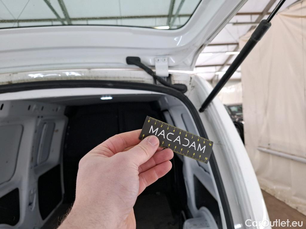  Volkswagen  Caddy VOLKSWAGEN  Maxi Van VU 4p Fourgonnette 2.0 TDI MAXI 150 Business Line Plus #49