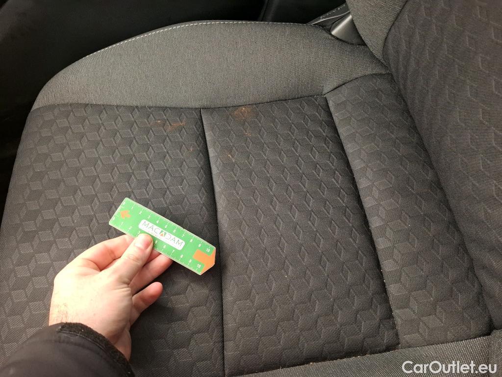  Toyota  Yaris  Hybride Affaires / 2019 / 5P / Berline 1.5 Hybride 116h Dynamic Business #6