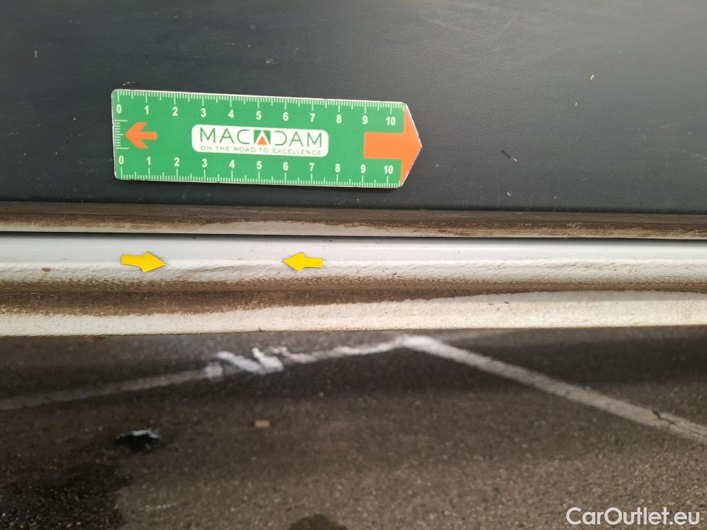  Renault  Trafic RENAULT  / 2021 / 4P / Fourgon tôlé FG CF L1H1 2T8 Blue dCi 130 #14