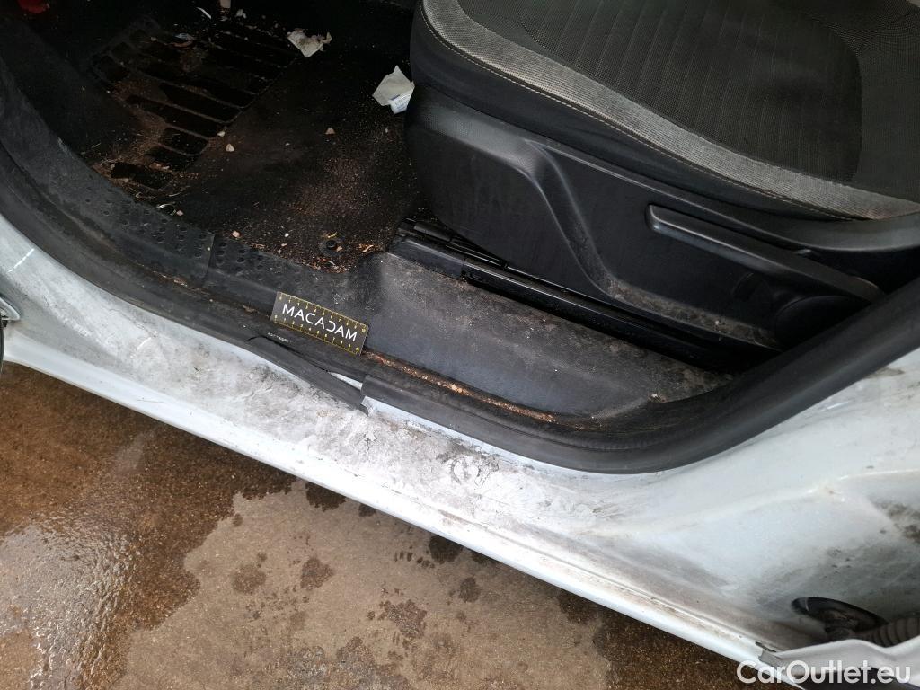  Renault  Twingo RENAULT  5p Berline Zen SCe 75 / TRANSFO VP VF #10