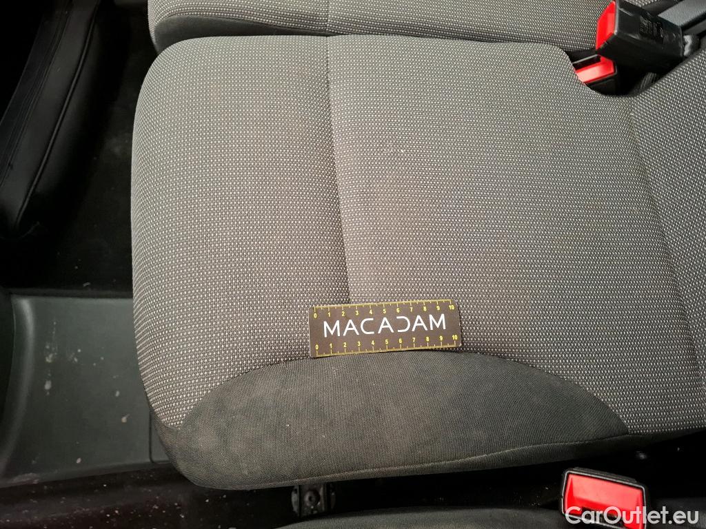  Toyota  Proace TOYOTA  City / 2019 / 4P / Fourgonnette 1.5 Medium 100 D-4D Business #37