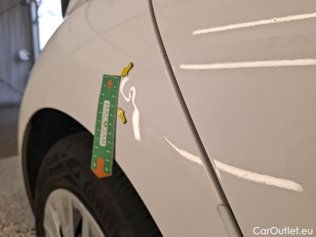  Toyota  Yaris  Hybride Affaires / 2019 / 5P / Berline 1.5 Hybride 116h Dynamic Business #4