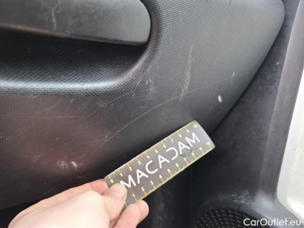  Renault  Twingo RENAULT  5p Berline Zen SCe 75 / TRANSFO VP VF #90