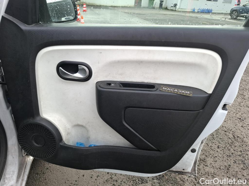  Renault  Twingo RENAULT  5p Berline Zen SCe 75 / TRANSFO VP VF #94