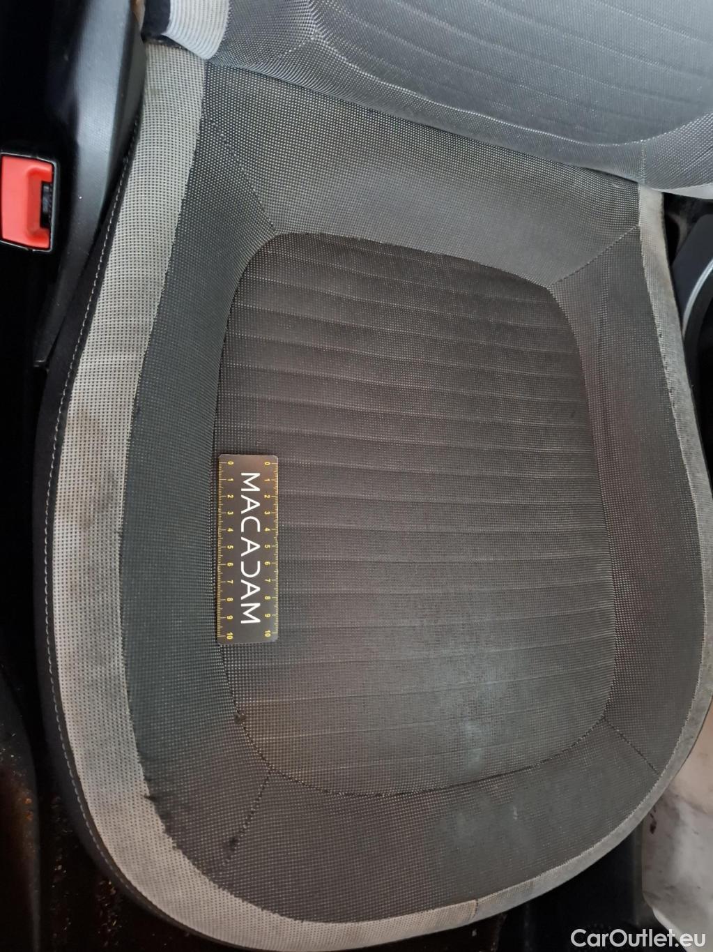  Renault  Twingo RENAULT  5p Berline Zen SCe 75 / TRANSFO VP VF #38