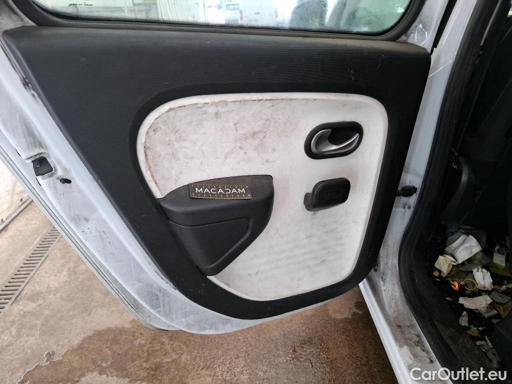  Renault  Twingo RENAULT  5p Berline Zen SCe 75 / TRANSFO VP VF #51