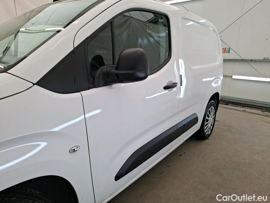  Toyota  Proace TOYOTA  City / 2019 / 4P / Fourgonnette 1.5 Medium 100 D-4D Business #7