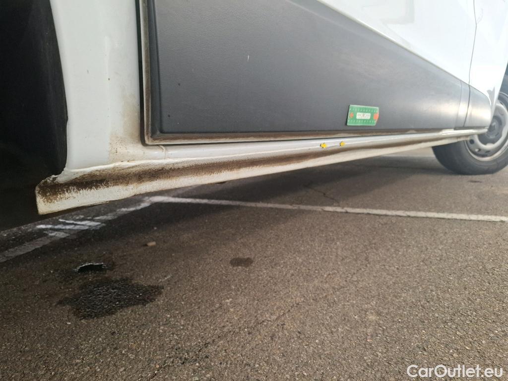  Renault  Trafic RENAULT  / 2021 / 4P / Fourgon tôlé FG CF L1H1 2T8 Blue dCi 130 #12