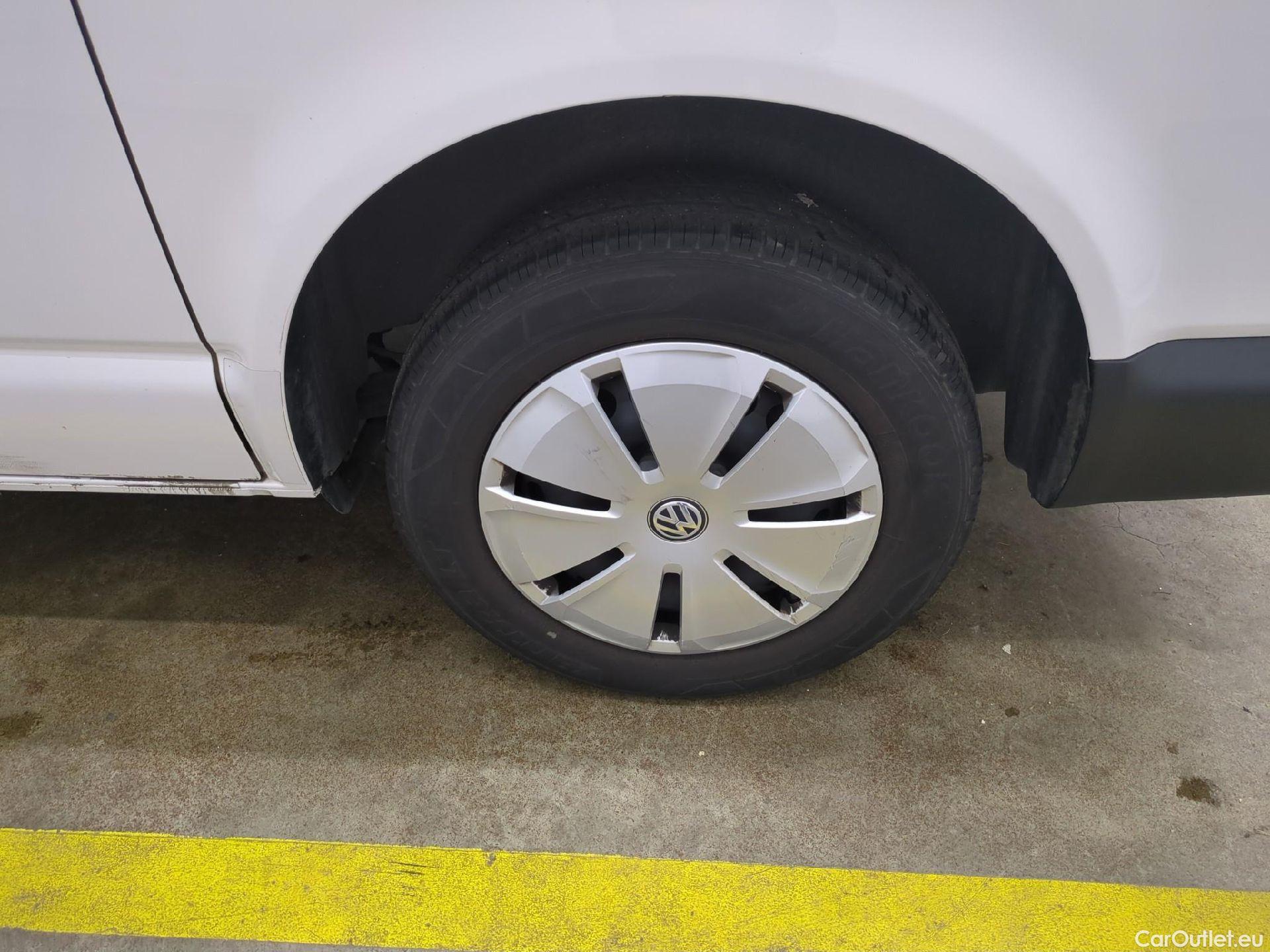  Volkswagen  Transporter VOLKSWAGEN  / 2019 / 4P / Fourgon tôlé 2.0 TDi 110 L1H1 Business #5