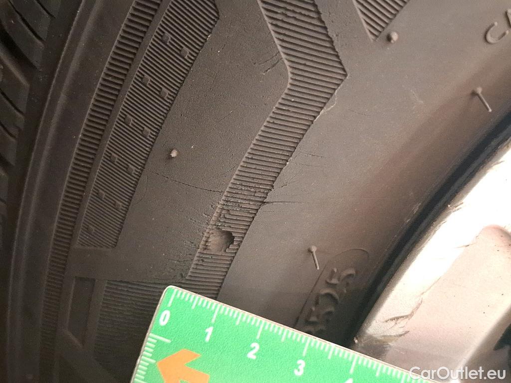  Volkswagen  Transporter VOLKSWAGEN  VU 4p Fourgon 2.0 TDi 150 L2H1 Business Line #5