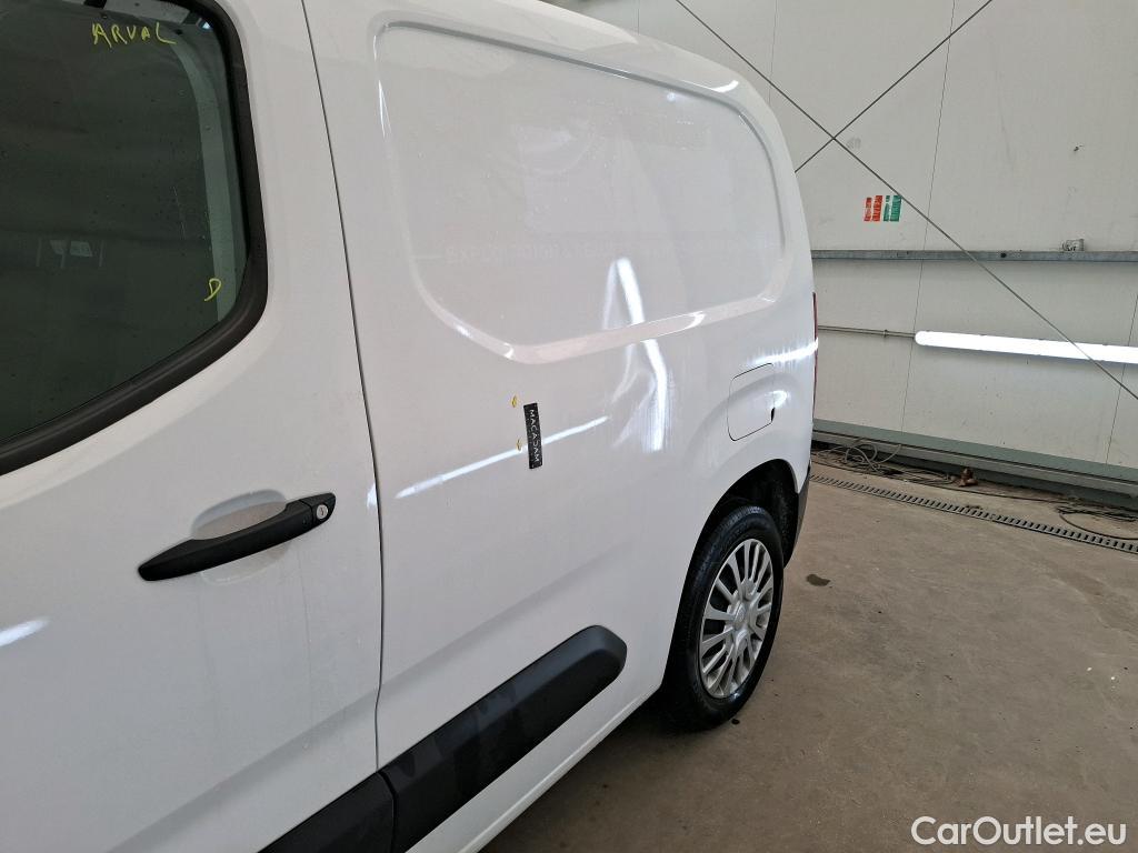  Toyota  Proace TOYOTA  City / 2019 / 4P / Fourgonnette 1.5 Medium 100 D-4D Business #27