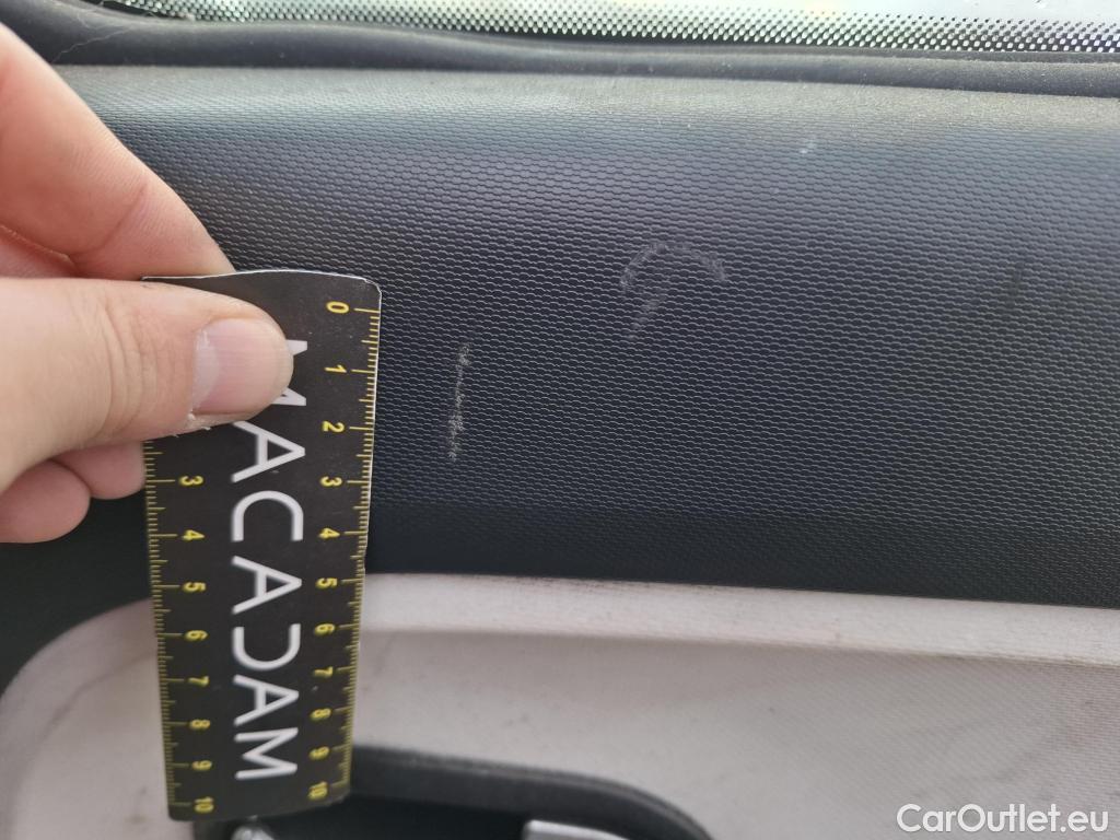  Renault  Twingo RENAULT  5p Berline Zen SCe 75 / TRANSFO VP VF #74