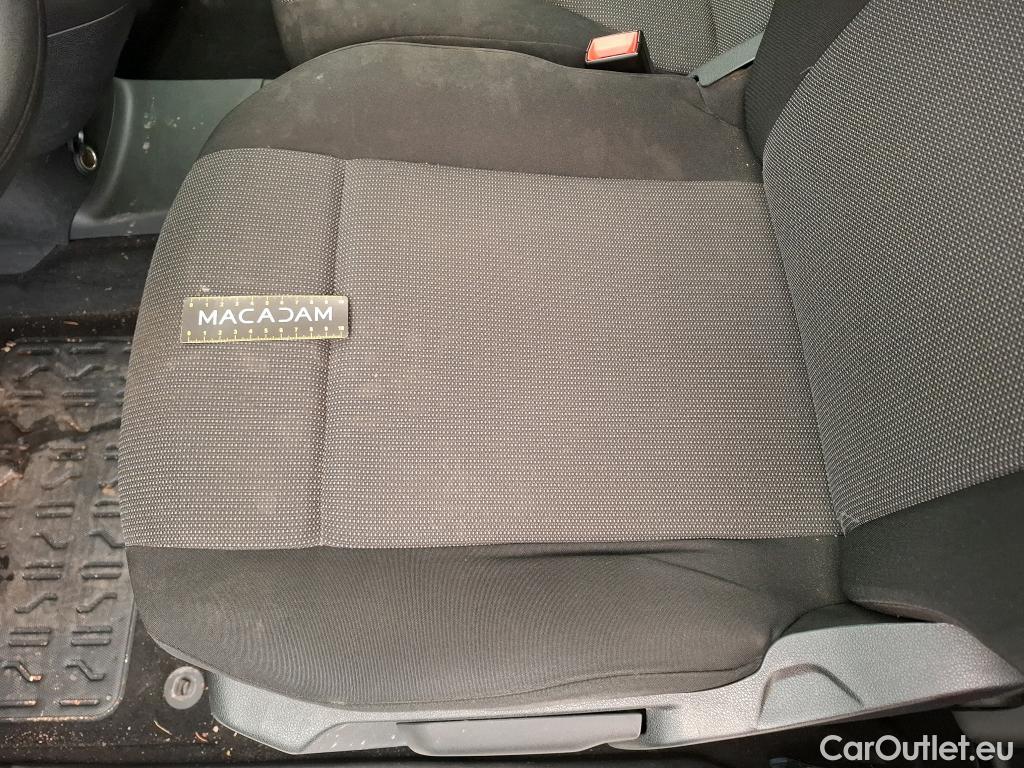  Toyota  Proace TOYOTA  City / 2019 / 4P / Fourgonnette 1.5 Medium 100 D-4D Business #25