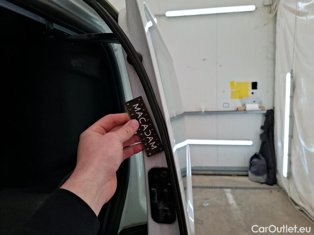  Renault  Trafic RENAULT  / 2021 / 4P / Fourgon tôlé CA CF L1H1 3T Blue dCi 150 #59