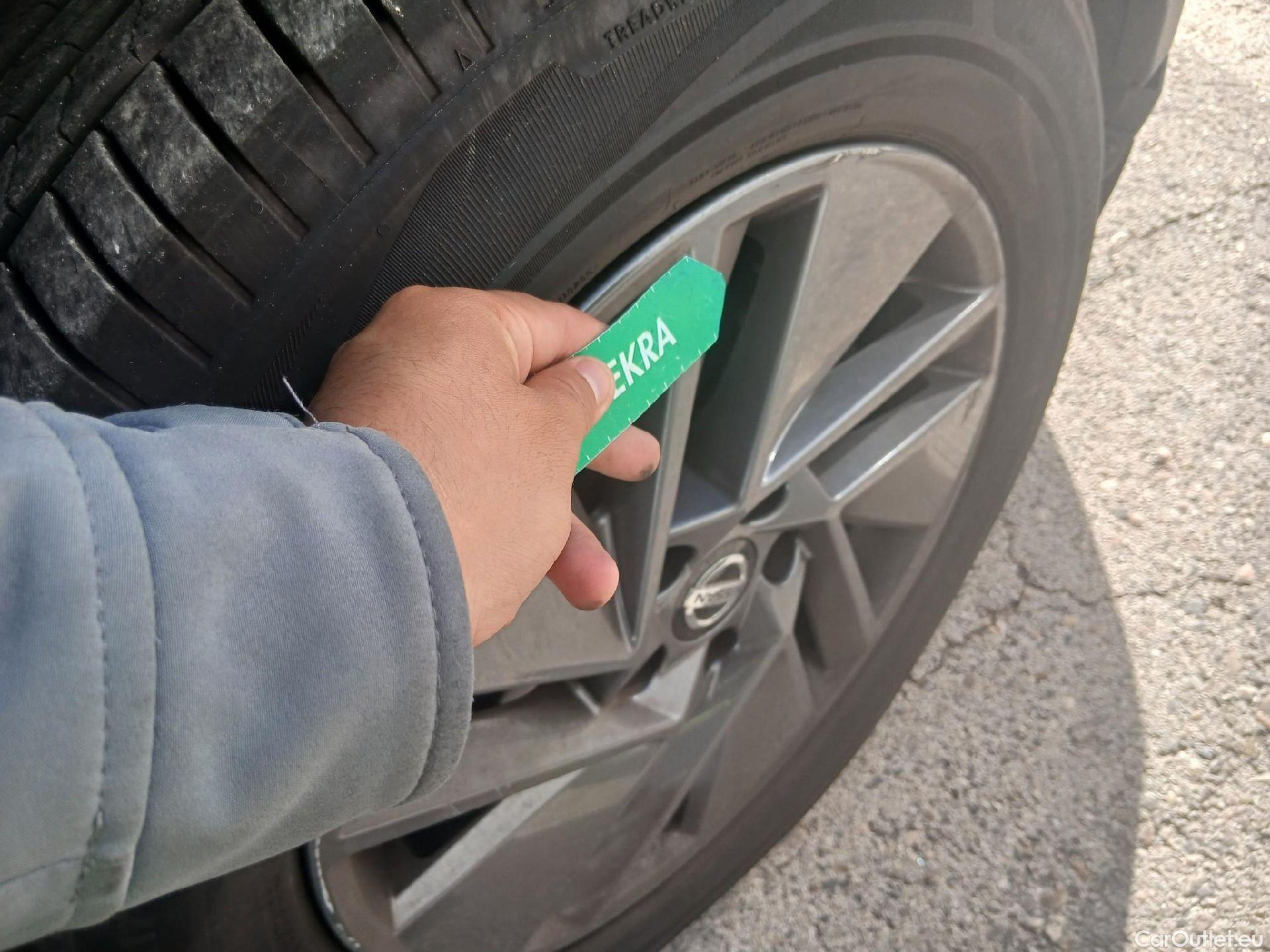  Nissan  Qashqai NISSAN  / 2021 / 5P / todoterreno DIG-T 116kW (158CV) mHEV Xtronic Acenta (AC) #28