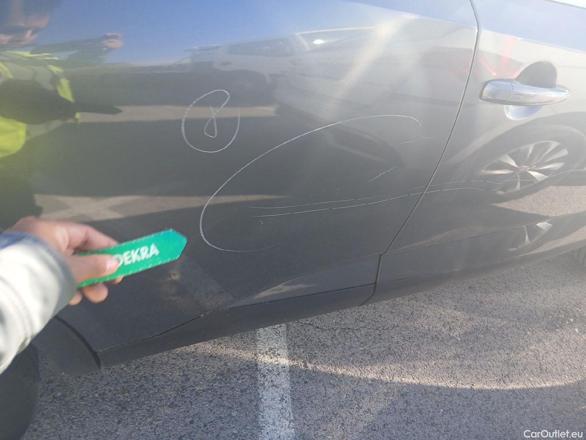  Nissan  Qashqai NISSAN  / 2021 / 5P / todoterreno DIG-T 116kW (158CV) mHEV Xtronic Acenta (AC) #25