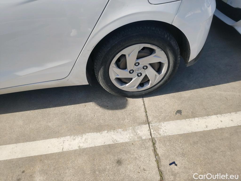  Hyundai  i20 HYUNDAI  / 2020 / 5P / berlina con portón 1.0 TGDI 74kW (100CV) 48V Essence #30