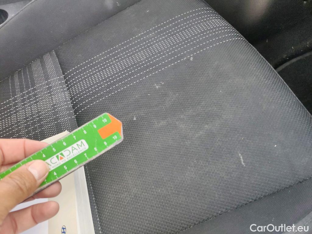  Hyundai  i20 HYUNDAI  / 2020 / 5P / berlina con portón 1.0 TGDI 74kW (100CV) 48V Essence #15