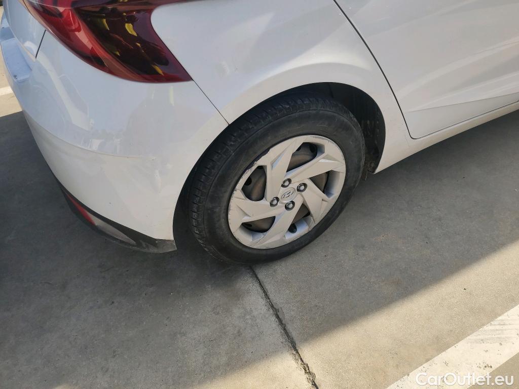  Hyundai  i20 HYUNDAI  / 2020 / 5P / berlina con portón 1.0 TGDI 74kW (100CV) 48V Essence #32