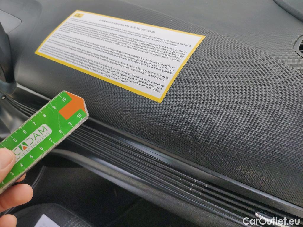  Hyundai  i20 HYUNDAI  / 2020 / 5P / berlina con portón 1.0 TGDI 74kW (100CV) 48V Essence #17